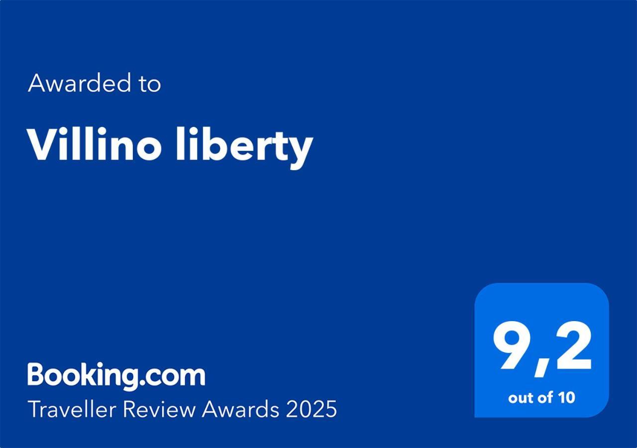 チェルノッビオVillino Libertyアパートメント エクステリア 写真